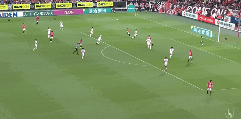 bob半岛体育平台-⚽日职联半场：福井光辉屡献扑救，浦和红钻暂0-0大阪樱花
