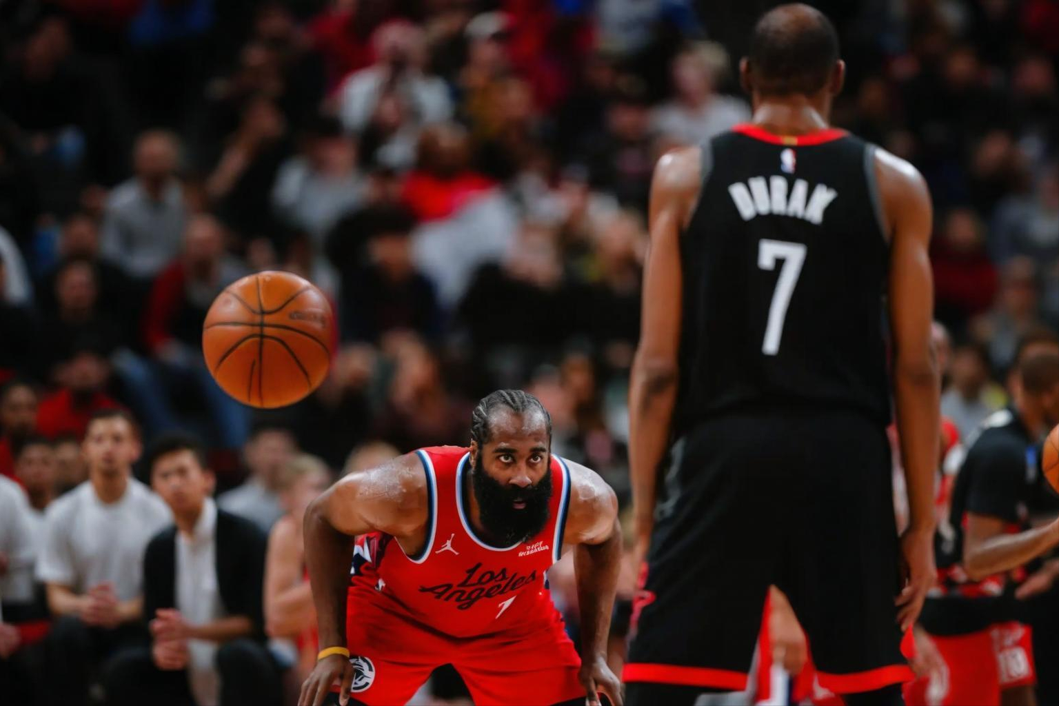 狂胜35分，爆冷赢24分！全联盟都说要摆烂，你们逆天改命要冲冠了