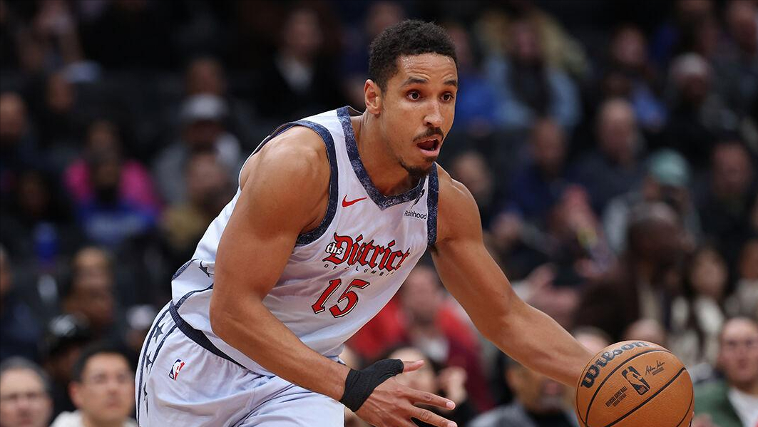 超六底薪签约尼克斯,勇士被小库坑惨,西帝距离退役又近一步