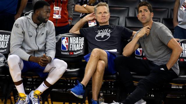 bob半岛体育平台-格林总决赛后两战迎来爆发，总经理竟是关键人物