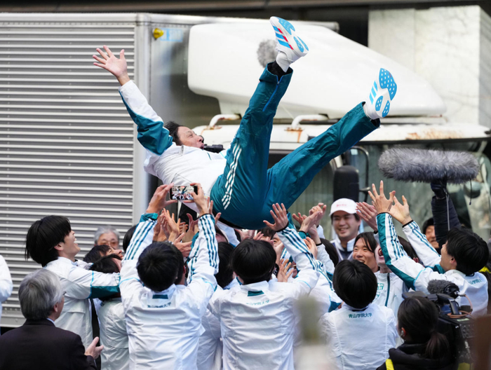 bob半岛体育官方网站-跑个步而已,他们在燃什么?|箱根|接力|奥运会|马拉松|箱根驿传_新浪体育_新浪新闻