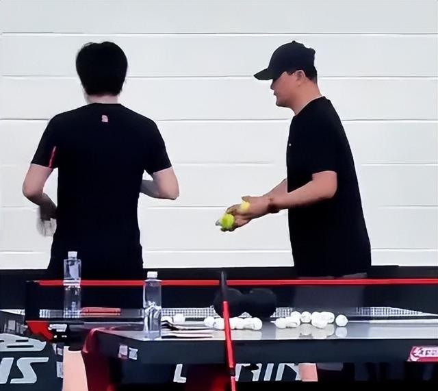 bob半岛体育官网-孙颖莎亮相宣传片秀英文，王楚钦特训视频曝光，林高远直播帅翻天|世界杯|澳门|国乒|男单|卡纳克·贾哈_新浪体育_新浪新闻