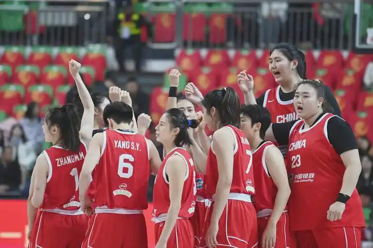 bob半岛体育官网-10分险胜！17+5+4女神爆发，宫鲁鸣变阵显奇效，1人最应该被放弃